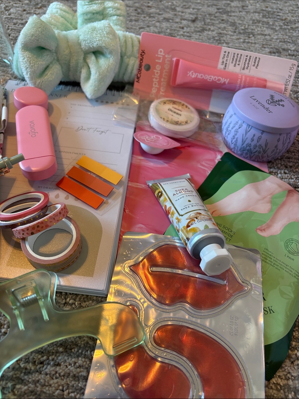 Self Care Gift Box. Pastel Pen and Accessory Set - Mint, Pink - Picture 7 of 12